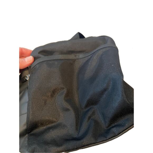 Black Under Armour Undeniable Medium Grip Bag - JD Sports Global Under Armour Undeniable 18\